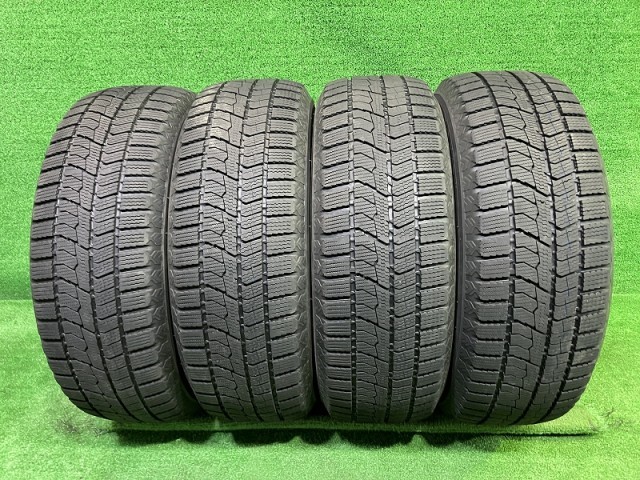 【中古】 TOYO スタッドレス トーヨー オブザーブGIZ2 205/65R15 4本 7ミリ 2022年 タイヤ 15インチ 冬