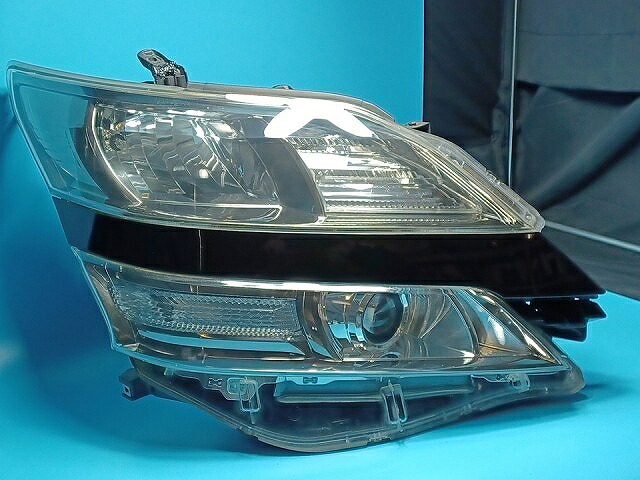【中古】コーティング済 ヴェルファイア ANH25W 右ヘッドランプ・ヘッドライト 2.4V イチコ 58-23 81110-58130 202