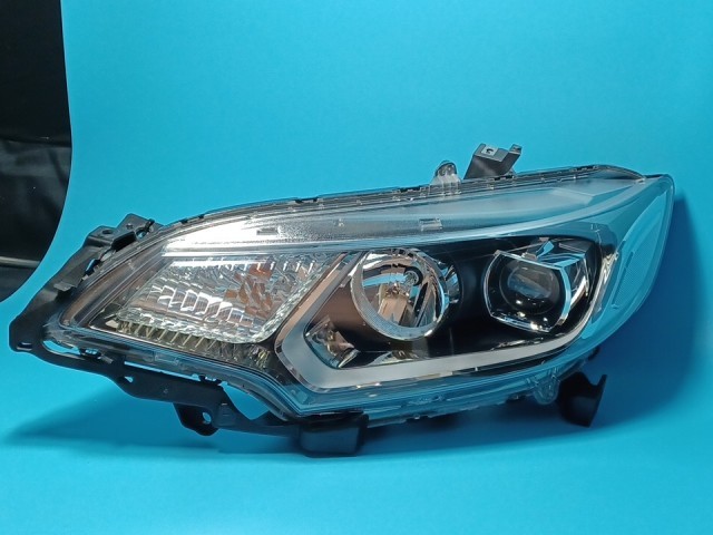 【中古】コーティング済 フィット GK4 左ヘッドランプ・ヘッドライト 13G Lパッケージ スタンレー W1948 33150-T5A-J41 NH731P｜鈴木商会　店 13,972円