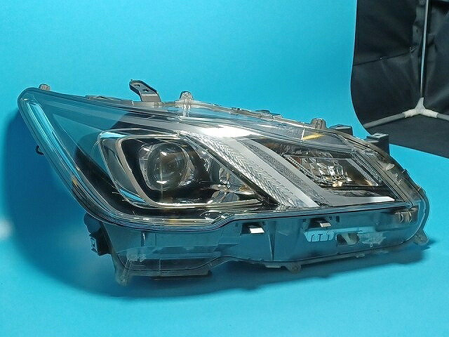 【中古】コーティング済 クラウン GRS211 右ヘッドランプ・ヘッドライト コイト 30-443 81110-30L90