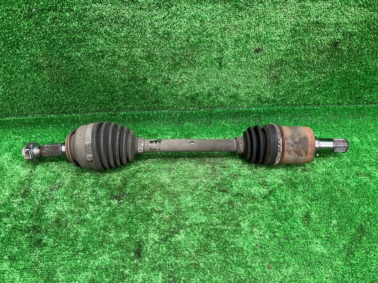 【中古】 N-WGN JH4 左フロントドライブシャフト カスタムL ターボホンダセンシング 4WD 44306-TTD-003 NH731P