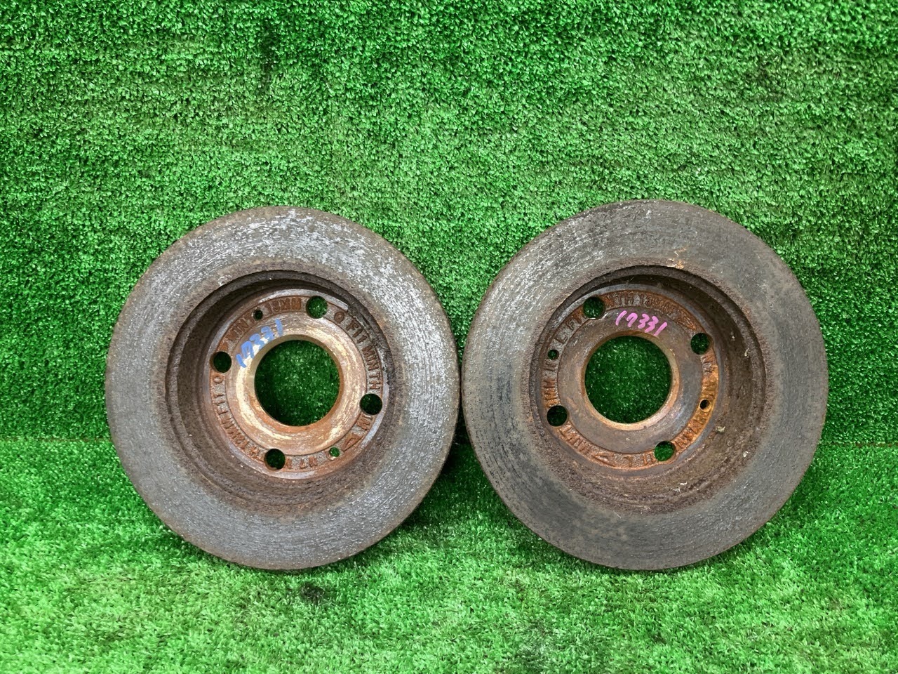 【中古】 ハイゼット S331V フロントディスクローター・ブレーキローター カーゴデラックス SA3 4WD 43512-B5050 W19