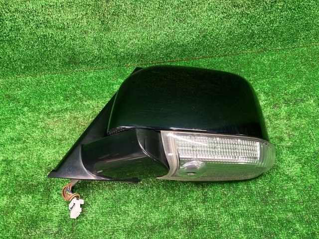【中古】 デリカD5 CV5W 左サイドミラー・ドアミラー G ナビパッケージ 4WD 8人 7632A351 X24