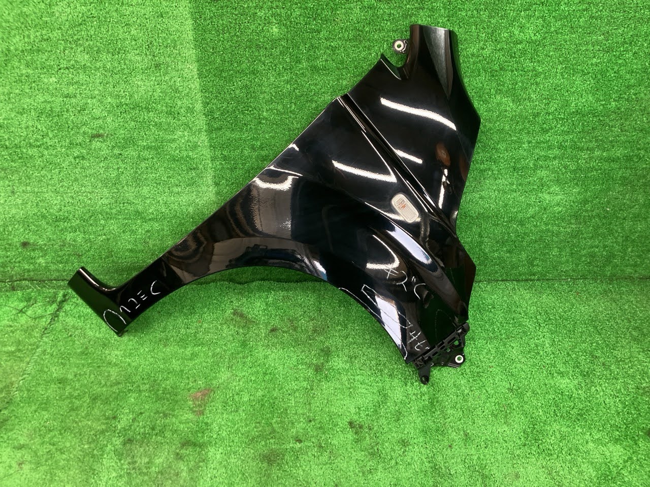 【中古】 N-WGN JH2 右フロントフェンダー G 4WD 60211-T6G-000ZZ NH850