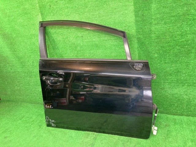【中古】 プリウス ZVW30 右フロントドア S アサヒ M2H3 67001-47070 202