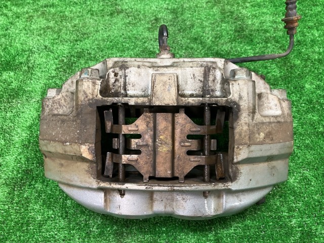 【中古】 スカイライン HNV37 左フロントキャリパー 350GT4 ハイブリッド タイプSP 4WD 41011-4GH0B QAA