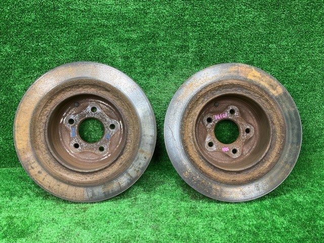 【中古】 スカイライン HNV37 リアディスクローター・ブレーキローター 350GT4 ハイブリッド タイプSP 4WD 43206-1CA0A QAA 8,008円