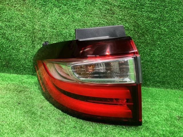 【中古】 オデッセイ RC1 左テールランプ・テールライト アブソルート AL 13C022 33550-T6A-003 NH731P