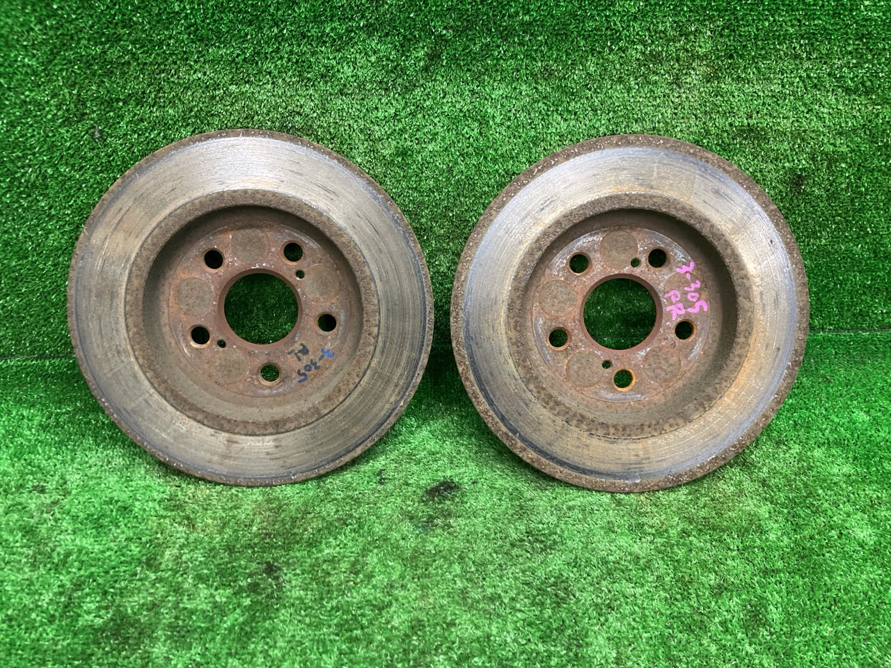 【中古】 プリウス ZVW30 リアディスクローター・ブレーキローター S 42431-12310 202