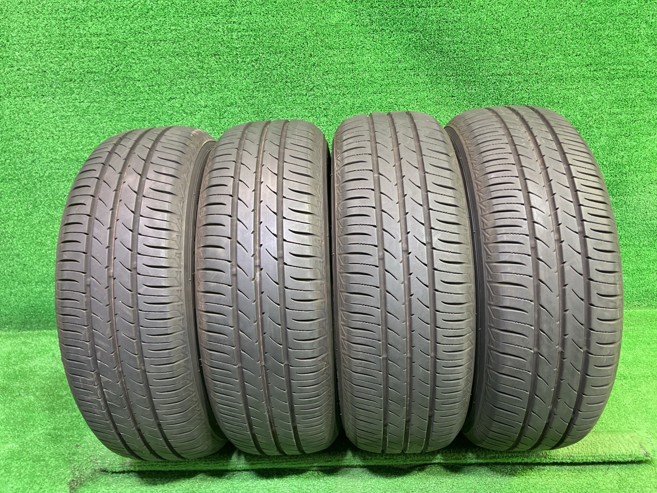 【中古】 TOYO サマー トーヨー ナノエナジー3プラス 185/65R14 4本 6ミリ 2023年 タイヤ 14インチ 夏