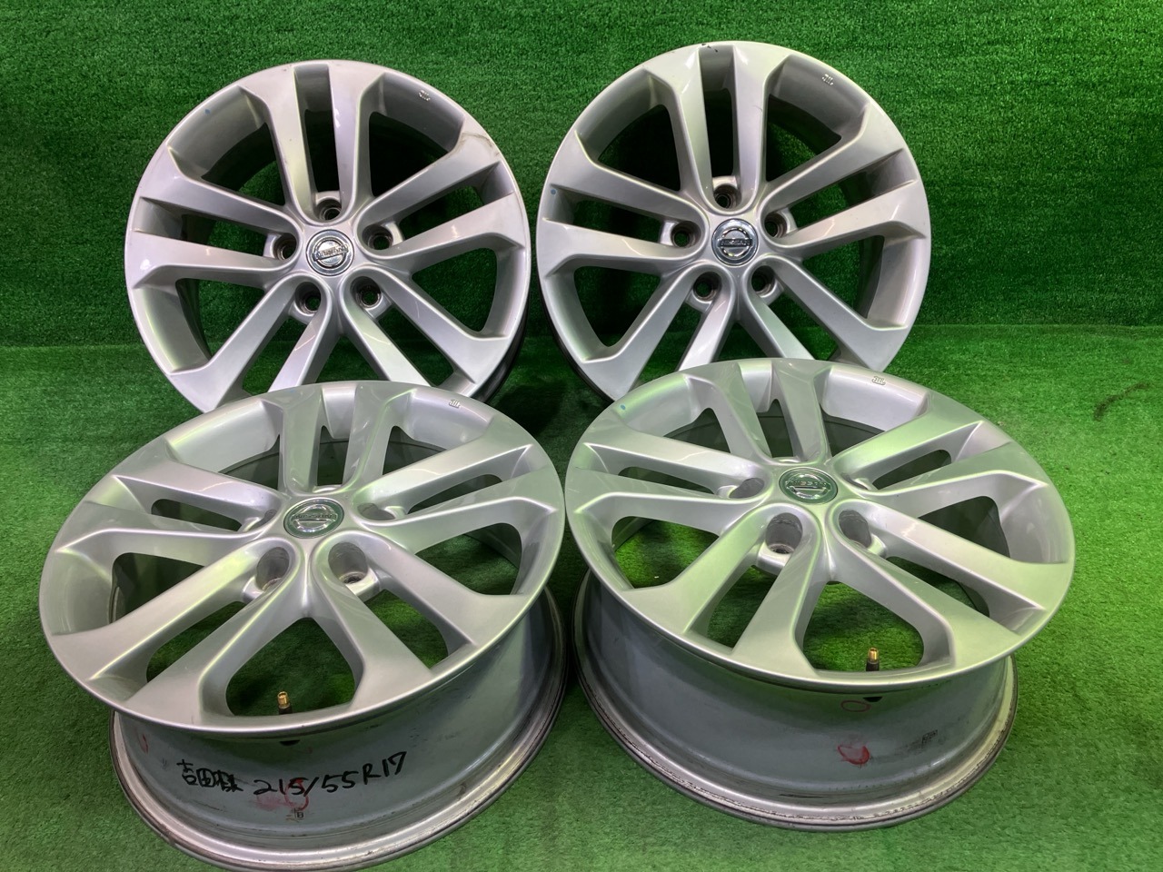 【中古】 日産 NISSAN 純正 ジューク NF15 ホイール アルミ シルバー 17インチ 7J 5穴 4本 114.3 +47