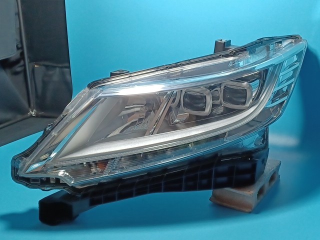 【中古】コーティング済 オデッセイ RC2 左ヘッドランプ・ヘッドライト G コイト 100-18075 33150-T6A-N01 NH704M