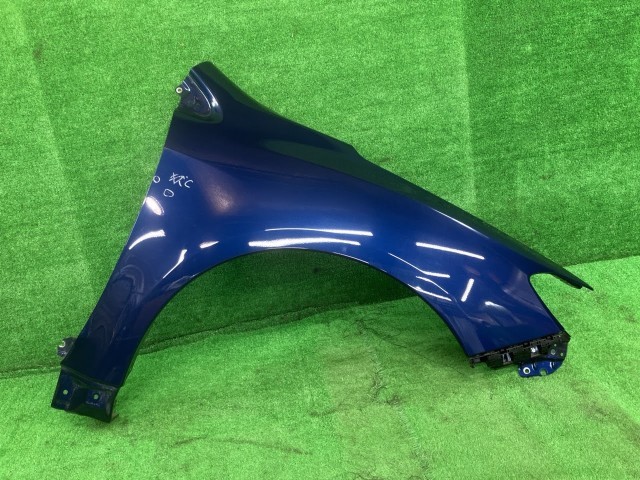 【中古】 レヴォーグ VM4 右フロントフェンダー 1.6GT-Sアイサイト 4WD 57120VA0209P K3X