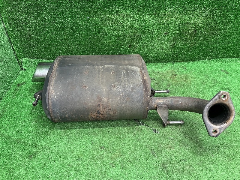 【中古】 マークXジオ ANA15 リアマフラー・メインマフラー 240 4WD 7人 17430-28861