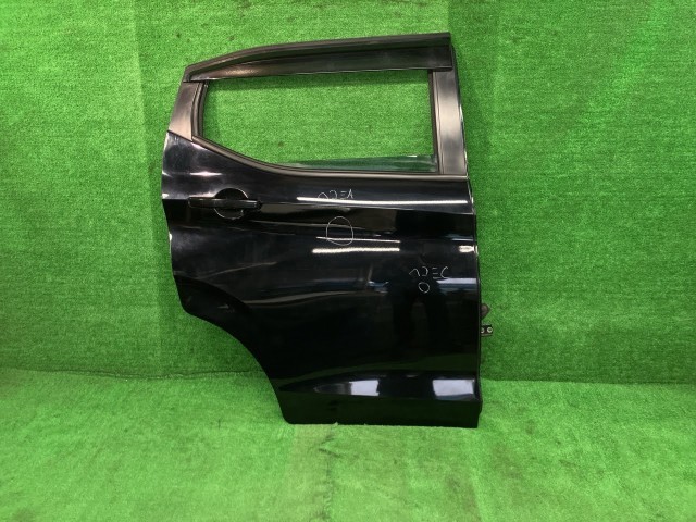 【中古】 デイズ B47W 右リアドア ハイウェイスター X 4WD アサヒ M2L2 82100-7MA1J GAS