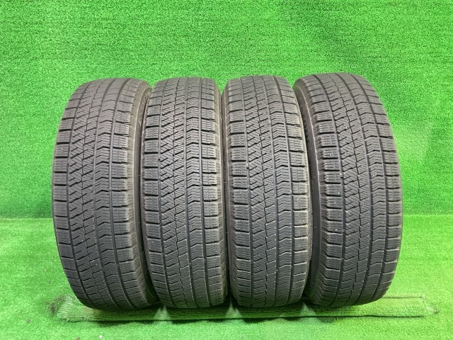 【中古】 BRIDGESTONE スタッドレス ブリヂストン ブリザックVRX2 175/65R15 4本 2本6ミリ 2本7ミリ タイヤ 15インチ 冬