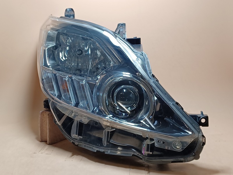 中古コーティング済 アルファード GGH25W 右ヘッドランプ・ヘッドライト 350S プライムセレクション2 イチコ 58-22 81110-58121 4U1｜鈴木商会　店 11,233円