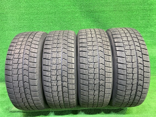 中古 DUNLOP ウィンター ダンロップ ウィンターマックスWM02 215/50R17 4本 7ミリ 2023年 トレッドシワ タイヤ 17インチ 冬｜鈴木商会　店