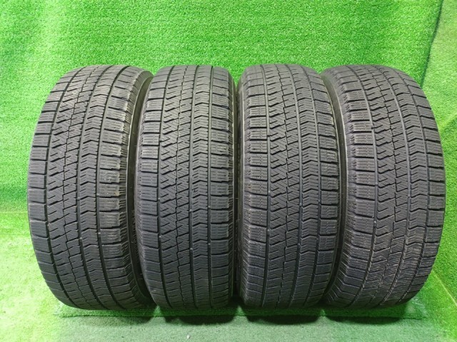 中古 BRIDGESTONE ウィンター ブリヂストン ブリザックVRX2 195/65R15 4本 2本5ミリ 2本6ミリ 2本2023年 2本2024年 タイヤ 15インチ 冬｜鈴木商会　店
