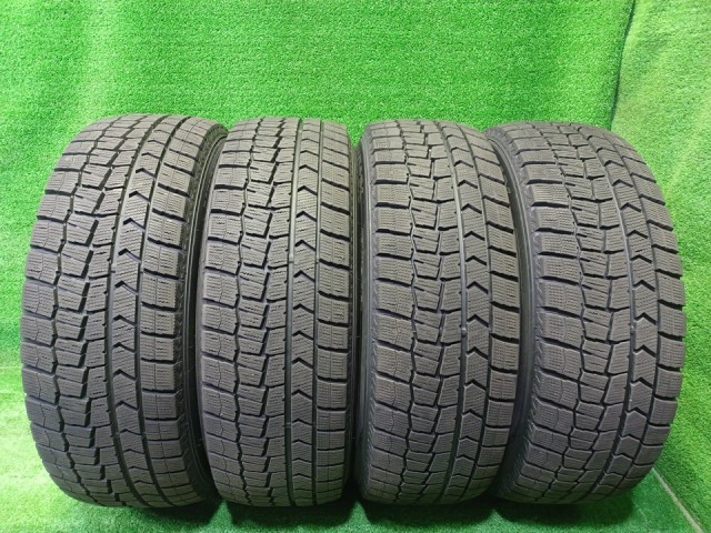 中古 DUNLOP ウィンター ダンロップ ウィンターマックスWM02 215/60R17 4本 8ミリ 2024年 タイヤ 17インチ 冬|鈴木商会 店