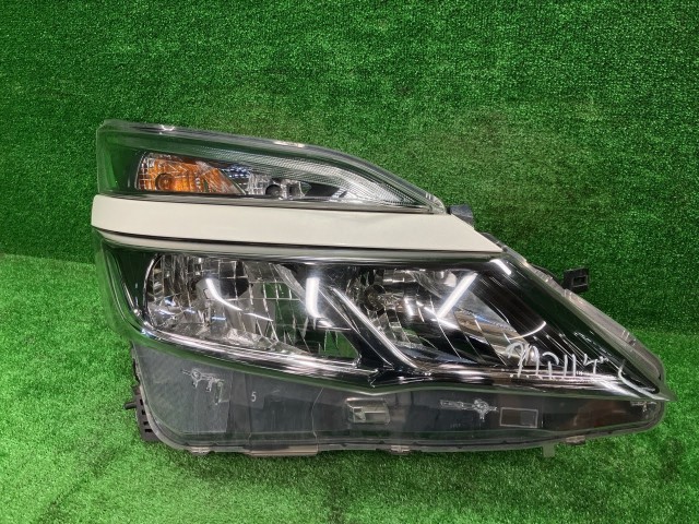 中古 セレナ GFNC27 右ヘッドランプ・ヘッドライト ハイウェイスター コイト 100-23719 26010-5TF0A QAB|鈴木商会 店