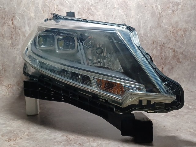 中古コーティング済 オデッセイ RC2 右ヘッドランプ・ヘッドライト アブソルート コイト 100-18076 33100-T6A-J01 NH820P｜鈴木商会　店