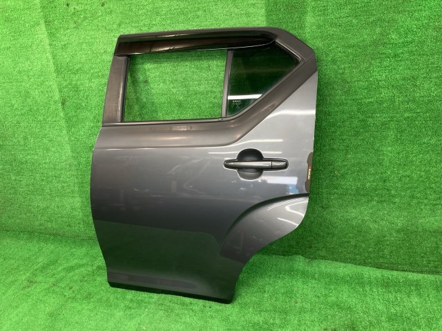 中古 イグニス FF21S 左リアドア ハイブリッドMG 4WD セントラル M261 68004-62R00 ZMW｜鈴木商会　店