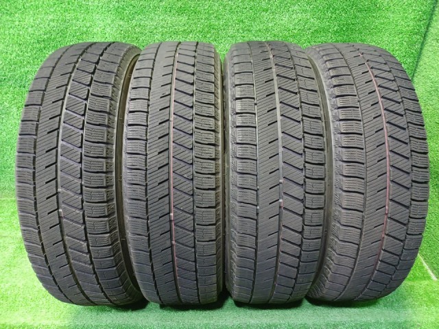 中古 BRIDGESTONE ウィンター ブリヂストン ブリザックVRX3 155/65R14 4本 2本5ミリ 2本6ミリ 2025年 タイヤ 14インチ 冬｜鈴木商会　店