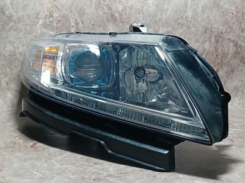 中古コーティング済 CR-Z ZF1 右ヘッドランプ・ヘッドライト アルファ コイト 100-22010 33101-SZT-J12 BG57P|鈴木商会 店