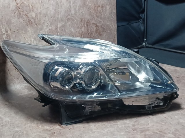 中古コーティング済 プリウス ZVW30 右ヘッドランプ・ヘッドライト Gツーリングセレクション コイト 47-49 81110-47381 1F7｜鈴木商会　店