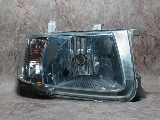 中古コーティング済 サクシード NCP59G 右ヘッドランプ・ヘッドライト TX Gパッケージ コイト 52-076 81110-52720 209｜鈴木商会　店 18,533円