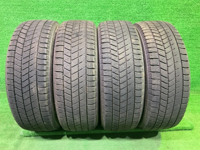 中古 BRIDGESTONE ウィンター ブリヂストン ブリザックVRX3 185/60R15 4本 7ミリ 1本2022年 3本2024年 タイヤ 15インチ 冬｜鈴木商会　店 22,304円