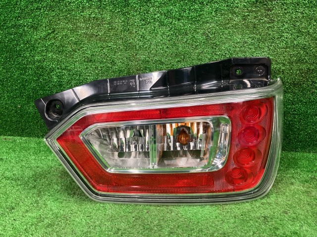中古 ワゴンR MH85S 右テールランプ・テールライト FX イチコ D205 35650-63R01 WBT｜鈴木商会　店