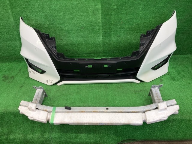 中古 セレナ GFNC27 フロントバンパー ハイウェイスター 4WD 8人 62022-5TG0B QAB|鈴木商会 店