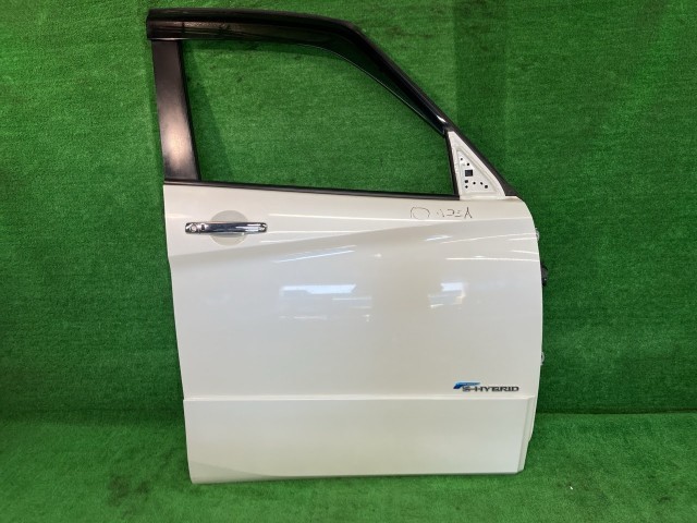 中古 セレナ GFNC27 右フロントドア ハイウェイスター 4WD 8人 アサヒ M2H3U H010M-5TFMA QAB｜鈴木商会　店