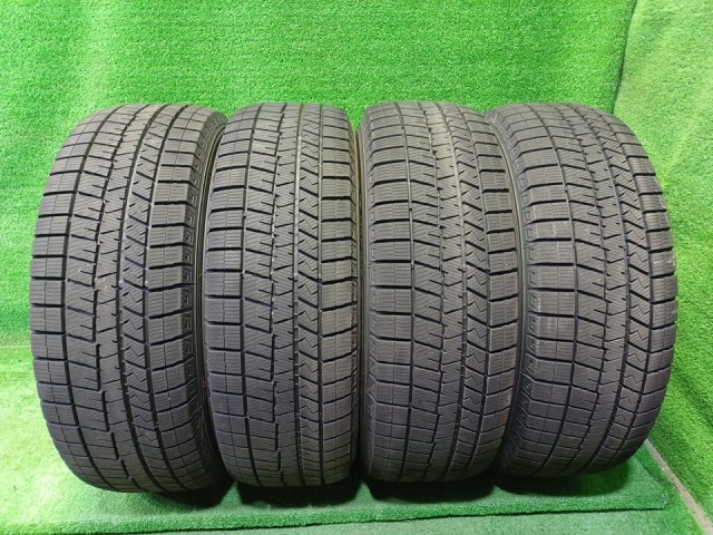 中古 DUNLOP ウィンター ダンロップ ウィンターマックスWM03 215/65R16 4本 8ミリ 2024年 タイヤ 16インチ 冬｜鈴木商会　店 30,602円