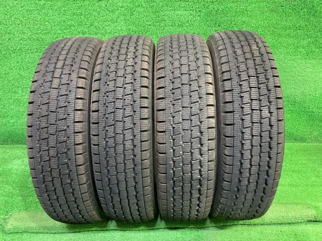 中古 BRIDGESTONE ウィンター ブリヂストン W300 145/80R12 80/78N LT 4本 7ミリ 2023年 2本薄イボ付 145R12/6PR LT同等 タイヤ 12インチ 冬｜鈴木商会　店