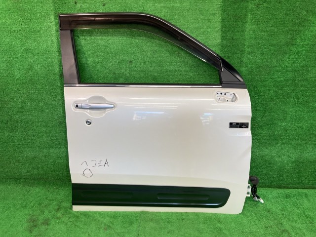 中古 キャスト LA260S 右フロントドア アクティバG SA2 4WD アサヒ M2H3 67001-B2390 W24｜鈴木商会　店