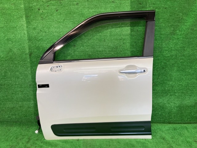 中古 キャスト LA260S 左フロントドア アクティバG SA2 4WD アサヒ M2H3 67002-B2400 W24｜鈴木商会　店 18,275円
