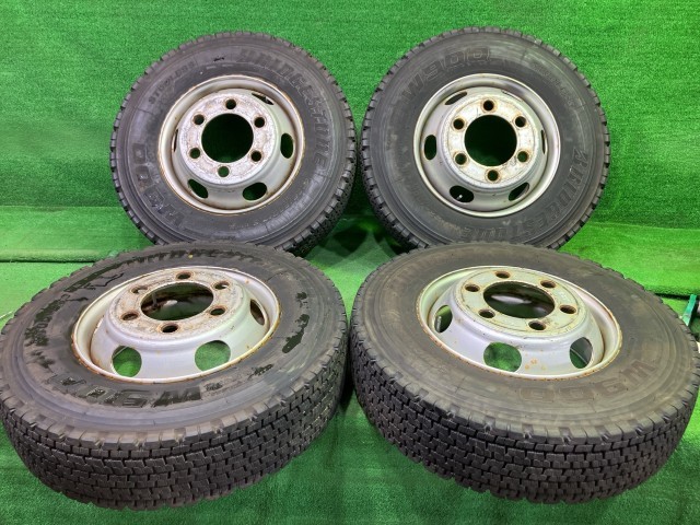 中古 ファイター タイヤホイールセット 2258017.5 225/80R17.5 FK64F｜鈴木商会　店