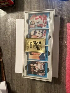 OHL ホッケー メモリアル カップ 未開封・番号入りセット 1990｜トレーディングカード　ラフテル 48,840円