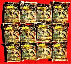 12 パック 1997 Topps ジャンボ ベースボール シリーズ 1 ウィリー メイズ オート マントル カード｜トレーディングカード　ラフテル