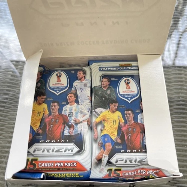 2018 FIFA ワールドカップ ファットパック 未開封カード 15 枚 (未開封パック 1 個)｜トレーディングカード　ラフテル
