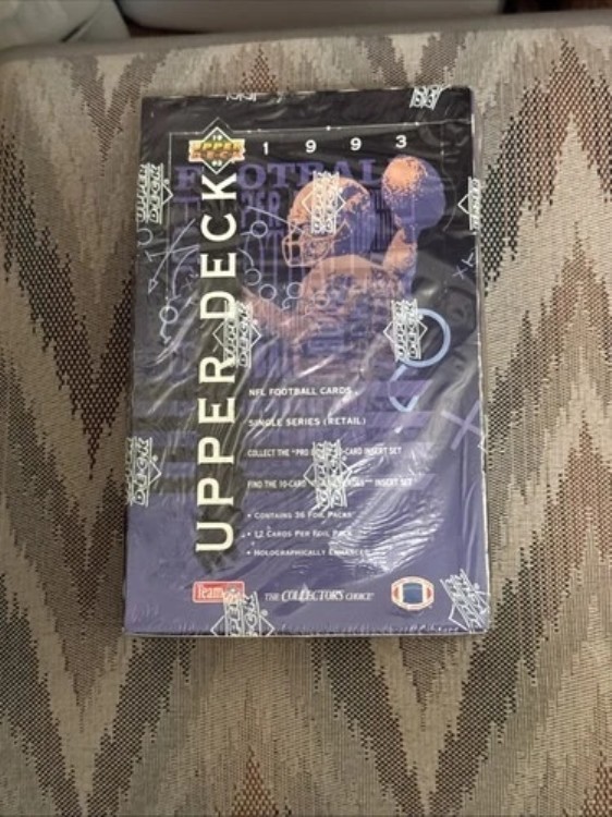 1993年 アッパーデッキフットボール ファクトリーシールボックス 12枚入り36パック｜トレーディングカード　ラフテル
