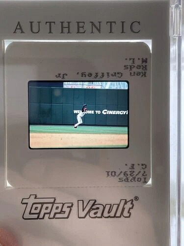 グリフィーJr 2001 Topps オリジナルスライド ネガ ヴォールト 1/1 ブランクバック ONE OF ONE G67｜トレーディングカード　ラフテル
