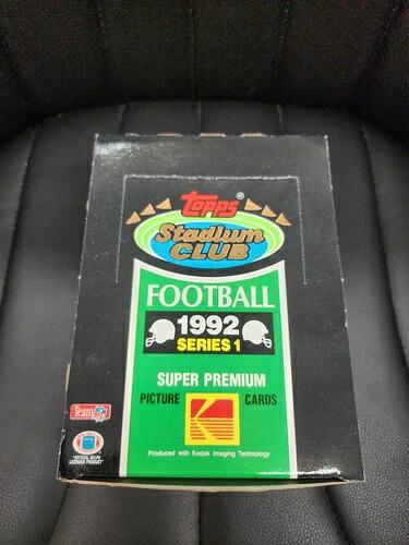1992 Topps スタジアムクラブ フットボール シリーズ 1 ボックス 36 パック、工場未開封、新品｜トレーディングカード　ラフテル 77,000円