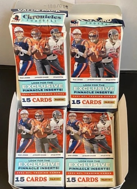 2021 パニーニ NFL クロニクルズ フットボール 1パック15枚入り チェロ 12パック入り 未開封｜トレーディングカード　ラフテル