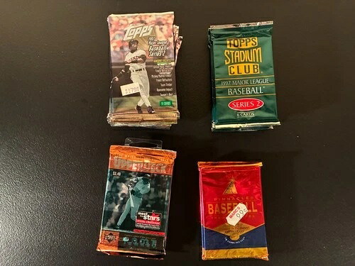 1997年野球未開封パック ロット ~ 合計17パック|トレーディングカード ラフテル