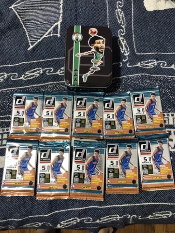 工場未開封 2022-23 NBA Donruss Gravity 5 カードパック + Tatum 缶 10 個セット｜トレーディングカード　ラフテル