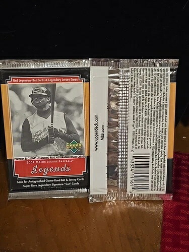 2001 アッパーデッキ レジェンド MLB ベースボール 工場未開封パック｜トレーディングカード　ラフテル